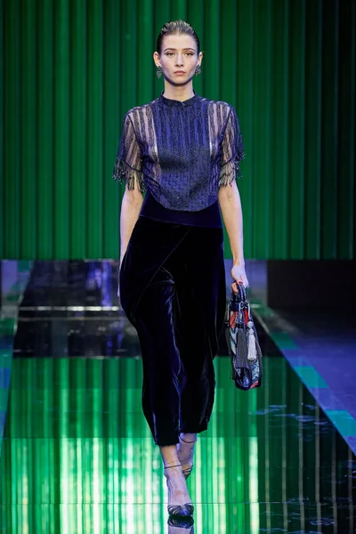 Look 74